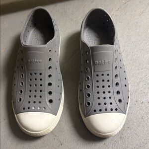 Native size 13 kids unisex gently worn